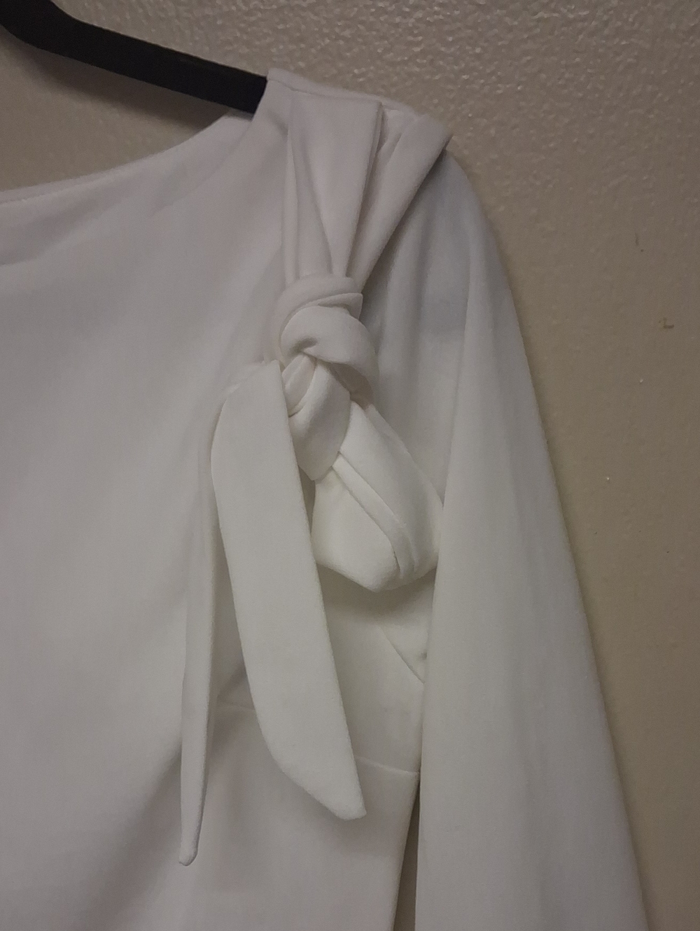 Cider White Tie-Shoulder Long Sleeve Dress - Picture 3 of 8